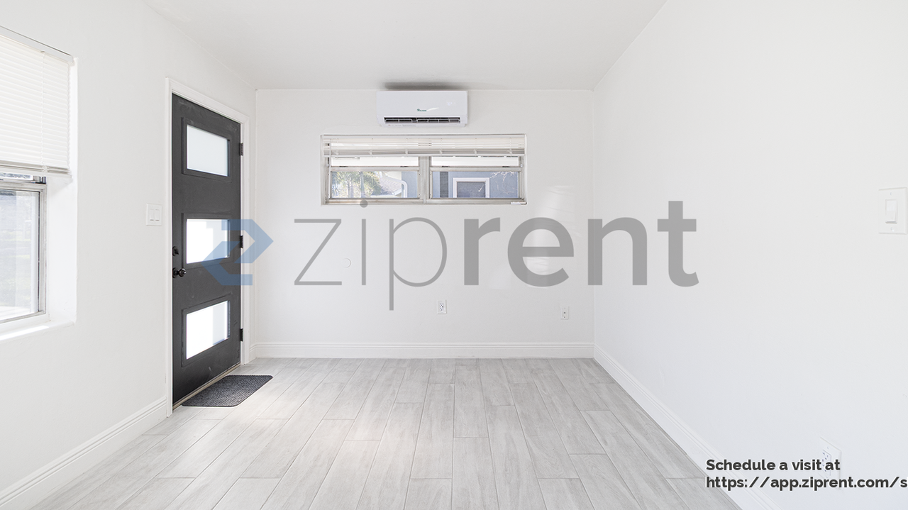 1103 East South Street #1103 - Photo 4 of 18