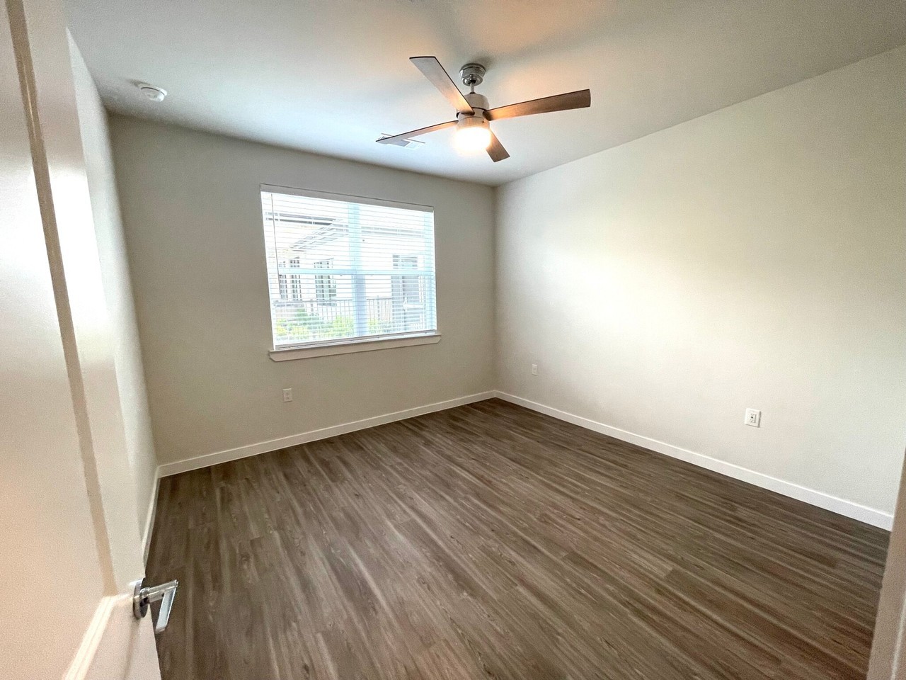 11925 Ring Dr #9304 - Photo 4 of 9