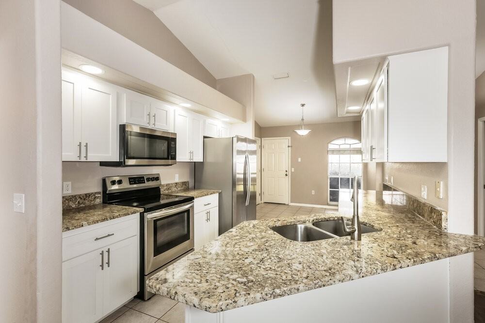 7742 Ashford Drive - Photo 7 of 16