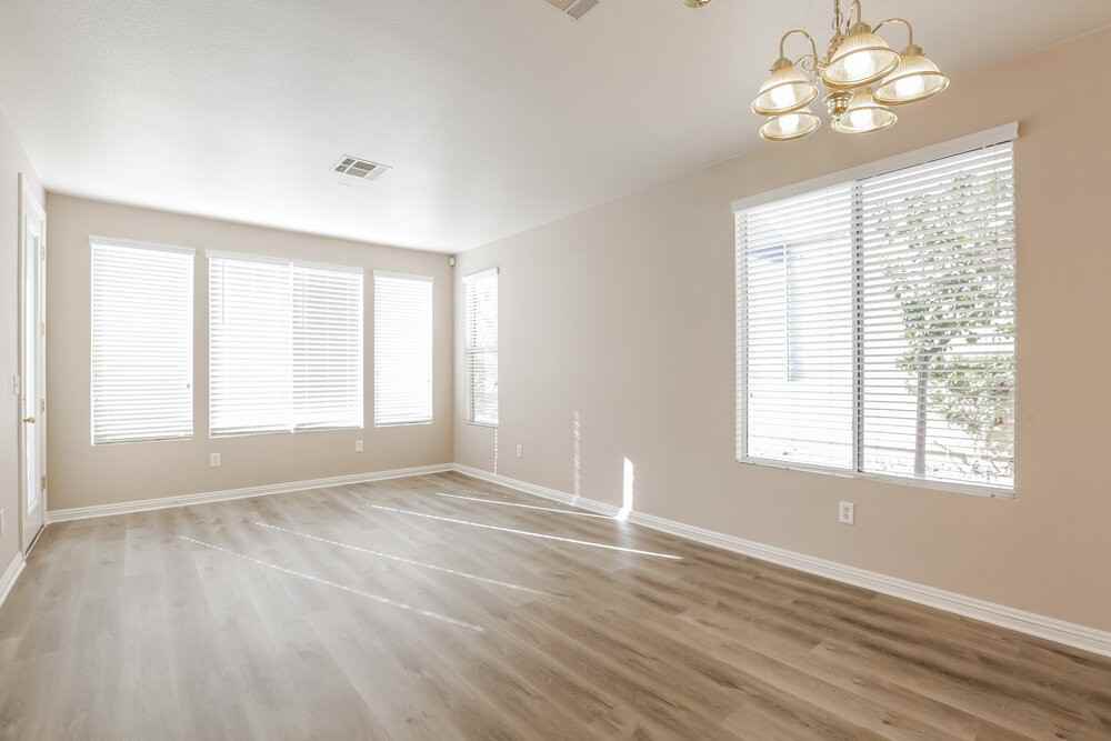 10223 Villa Arceno Ave - Photo 5 of 16