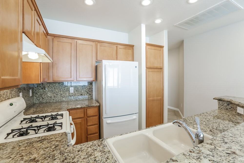 10223 Villa Arceno Ave - Photo 7 of 16