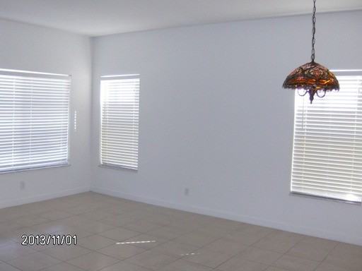 1121 Colonial Palms Way - Photo 2 of 8