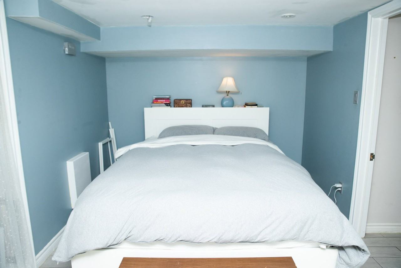 47 Hounslow Heath Road - Photo 6 of 8