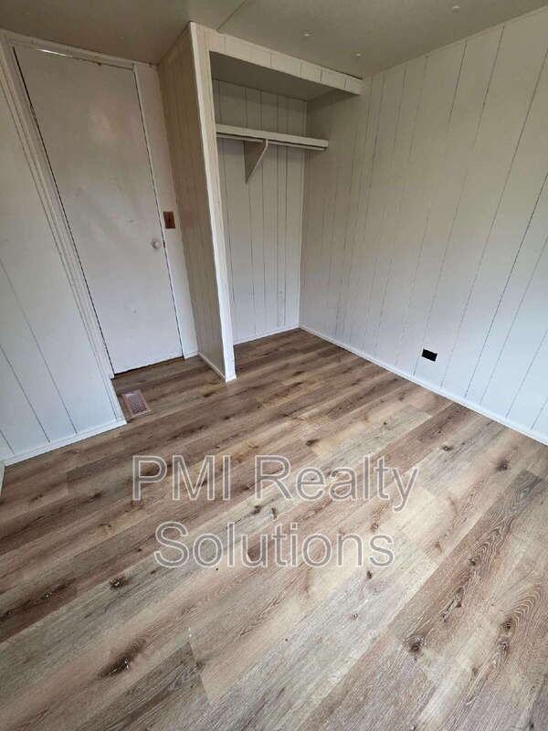 300 Elberta Ave - Photo 6 of 10