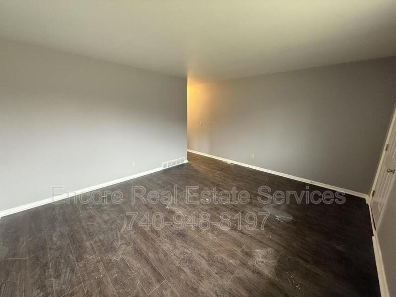 1324 Fenceway Dr - Photo 3 of 9