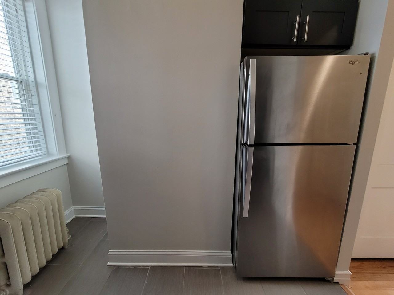 1445 W Lunt Ave #3N - Photo 3 of 13