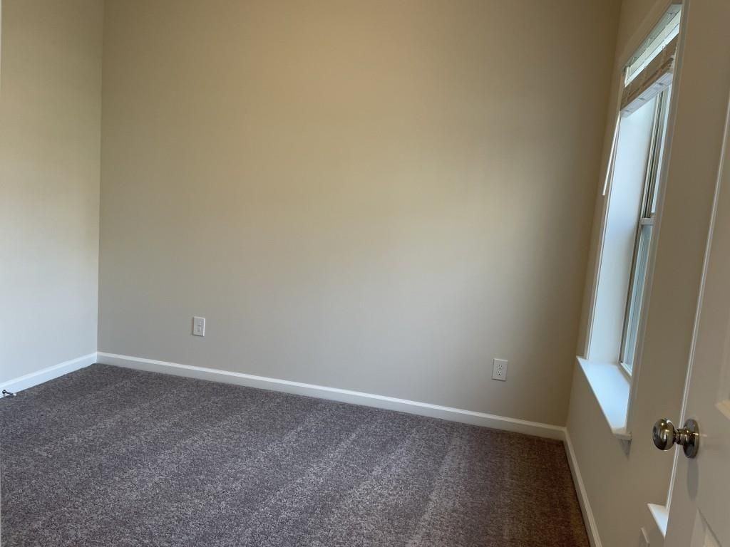 3400 Reagan Way - Photo 4 of 20