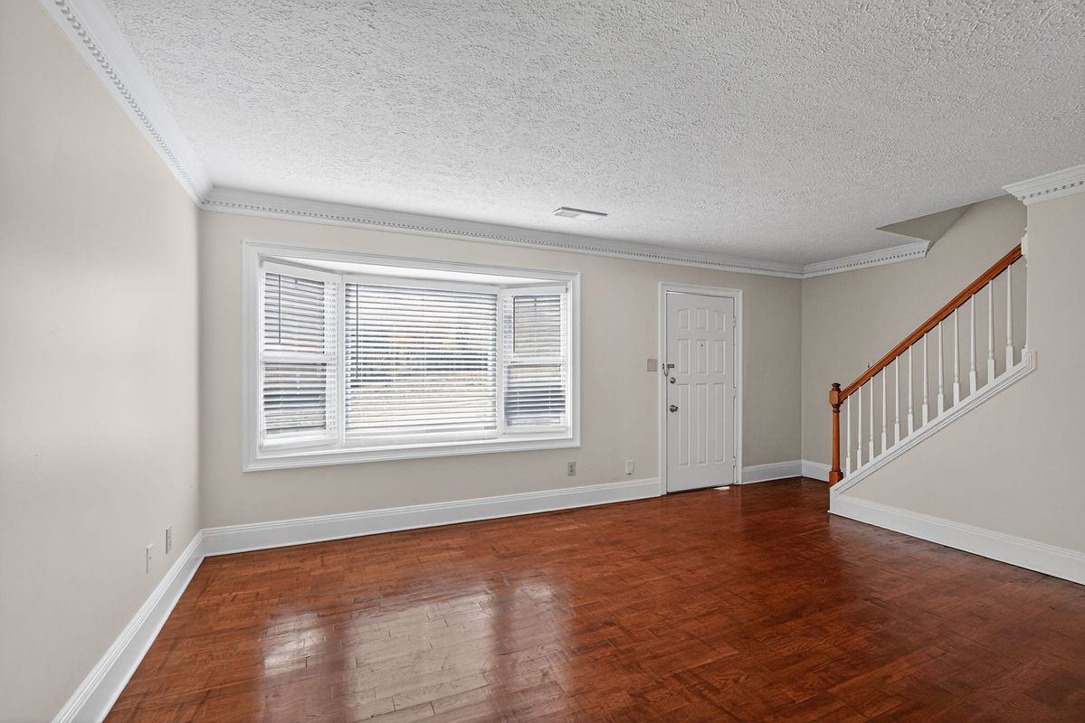 898 Chippendale Ln - Photo 2 of 18
