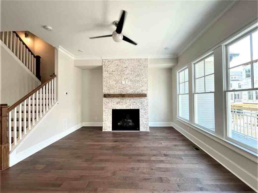 888 Mayfield Road - Photo 5 of 34