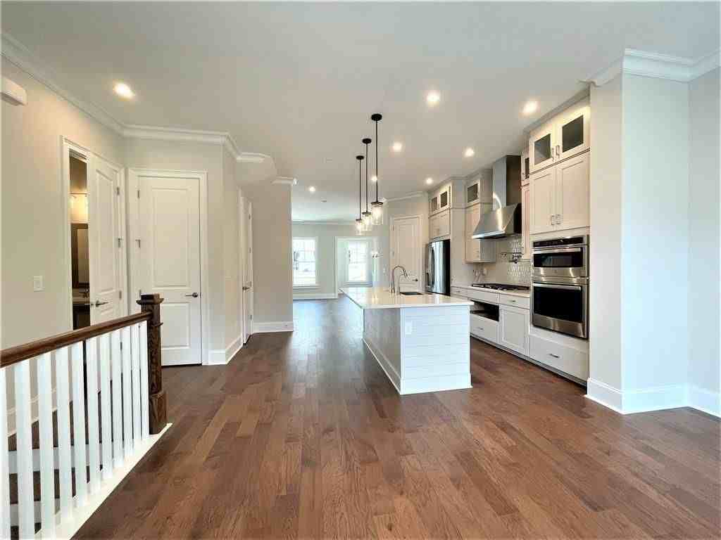 888 Mayfield Road - Photo 7 of 34