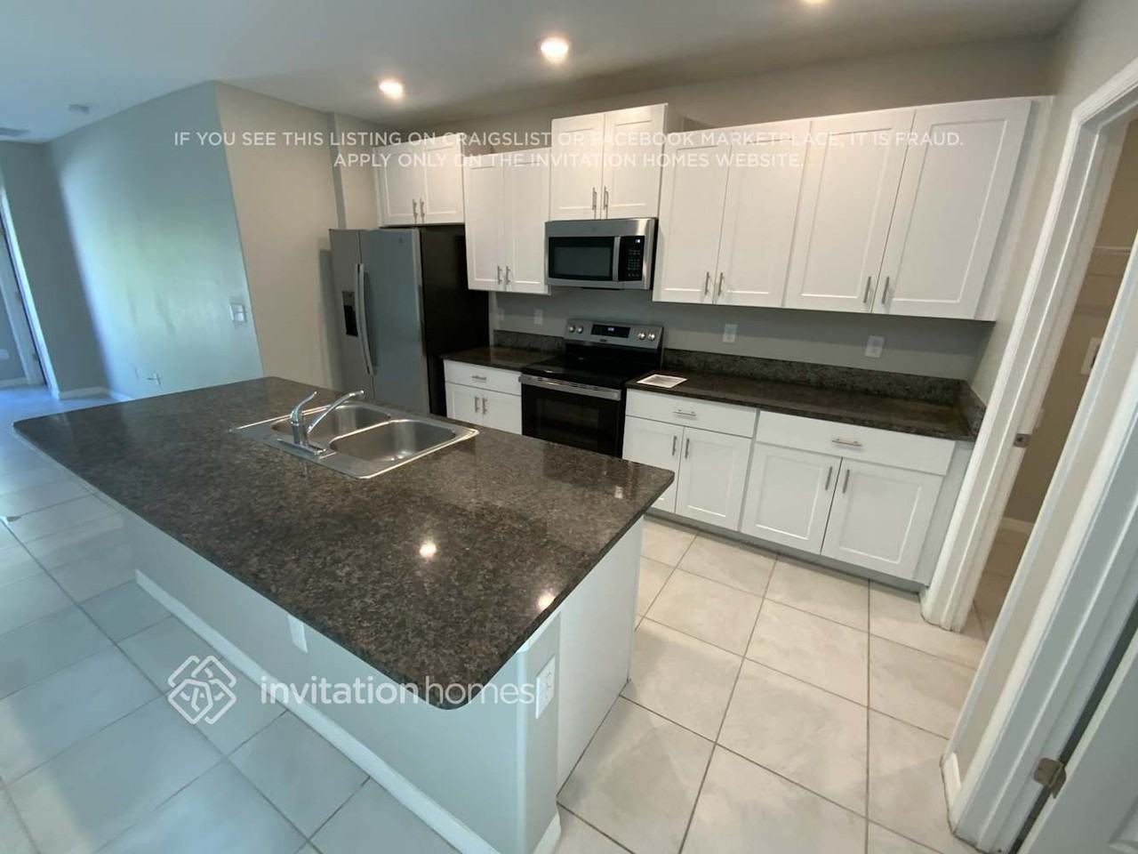 2258 Jungle Dr - Photo 4 of 16