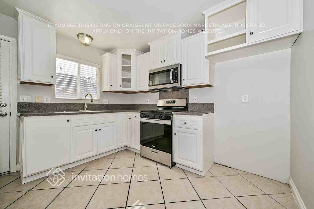 22023 Violeta Ave - Photo 6 of 18