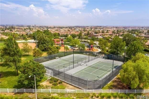 31543 Mojave Rose Ct #NA - Photo 2 of 17