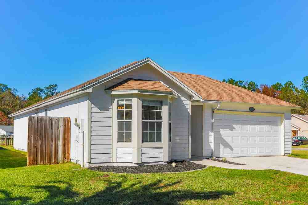 1821 Sheraton Lakes Circle - Photo 3 of 16