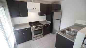 featured image of 276 Elgin Mills Road West #2