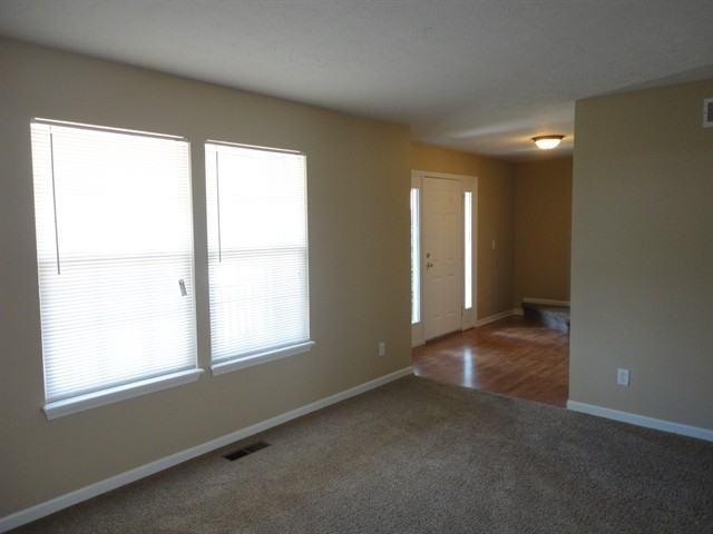 1777 Woodstock Dr - Photo 2 of 19