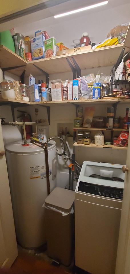 E King Edward Ave & Fraser St #201 - Photo 3 of 5