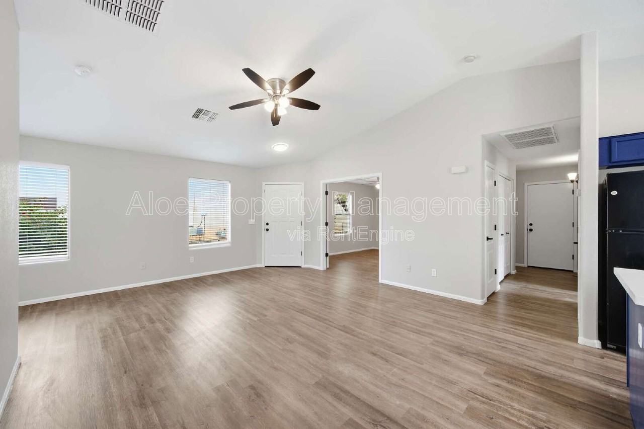 4128 E Copper Rd - Photo 5 of 28