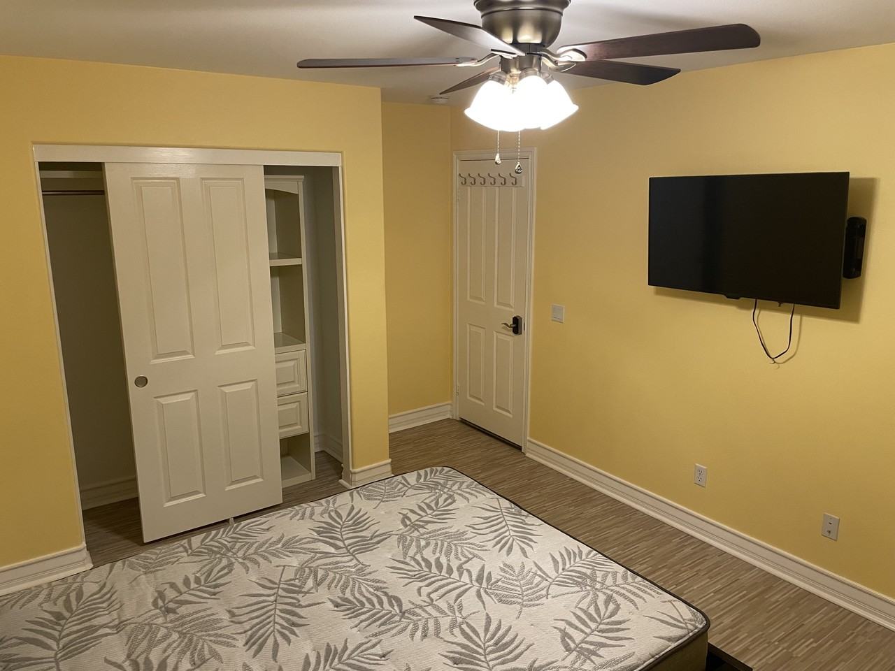 6554 Vanderbilt Street - Photo 2 of 5