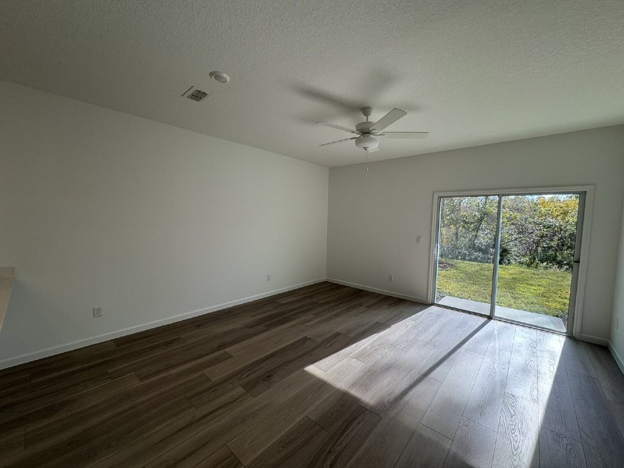 583 Holly Lakes Dr - Photo 7 of 11