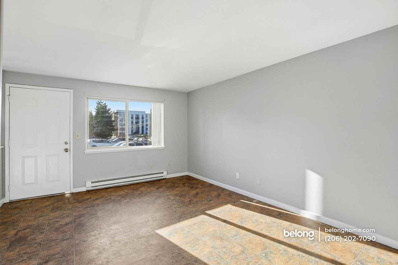 20024 30th Ave S #N5 - Photo 4 of 15