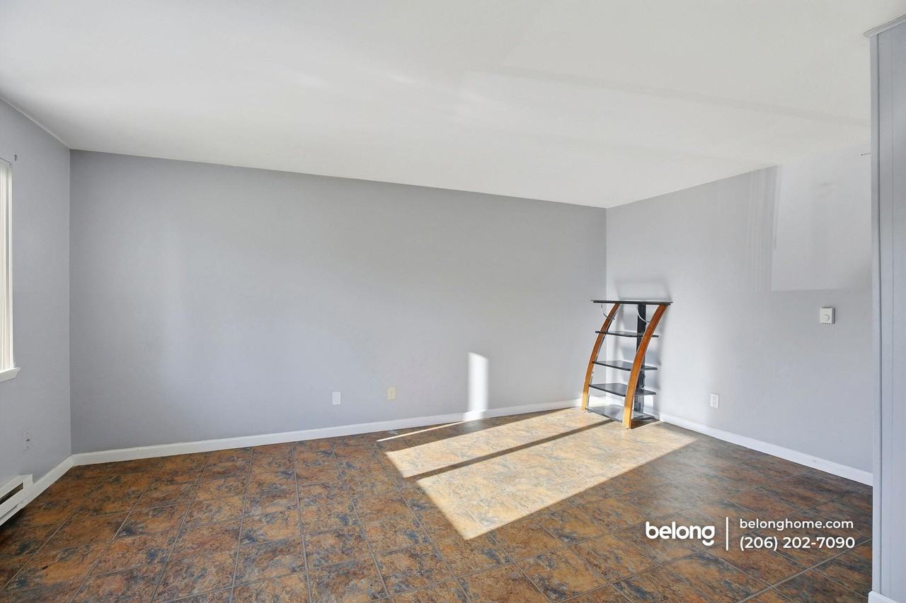 20024 30th Ave S #N5 - Photo 5 of 15