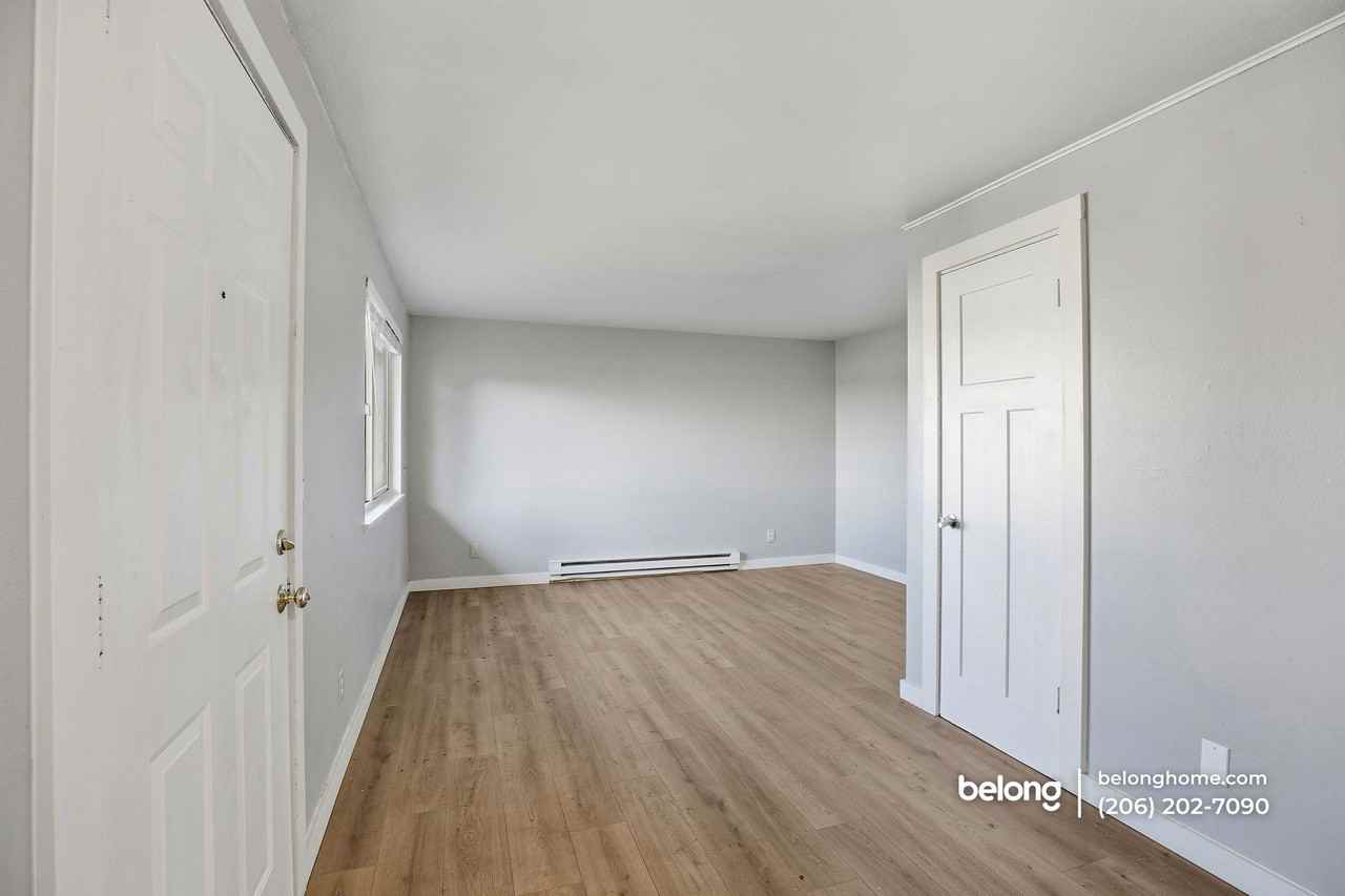 20036 30th Ave S #S9 - Photo 2 of 16