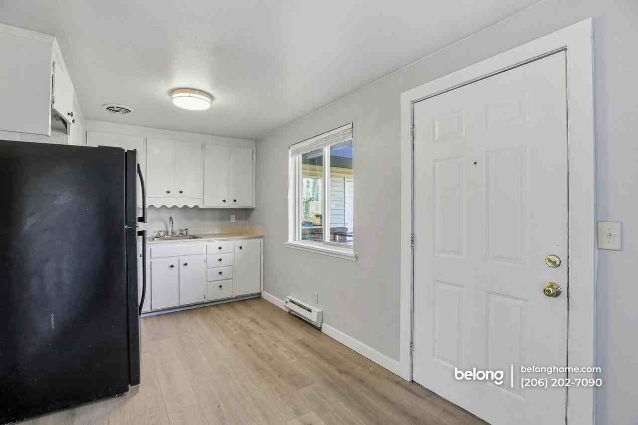 20036 30th Ave S #S9 - Photo 5 of 16