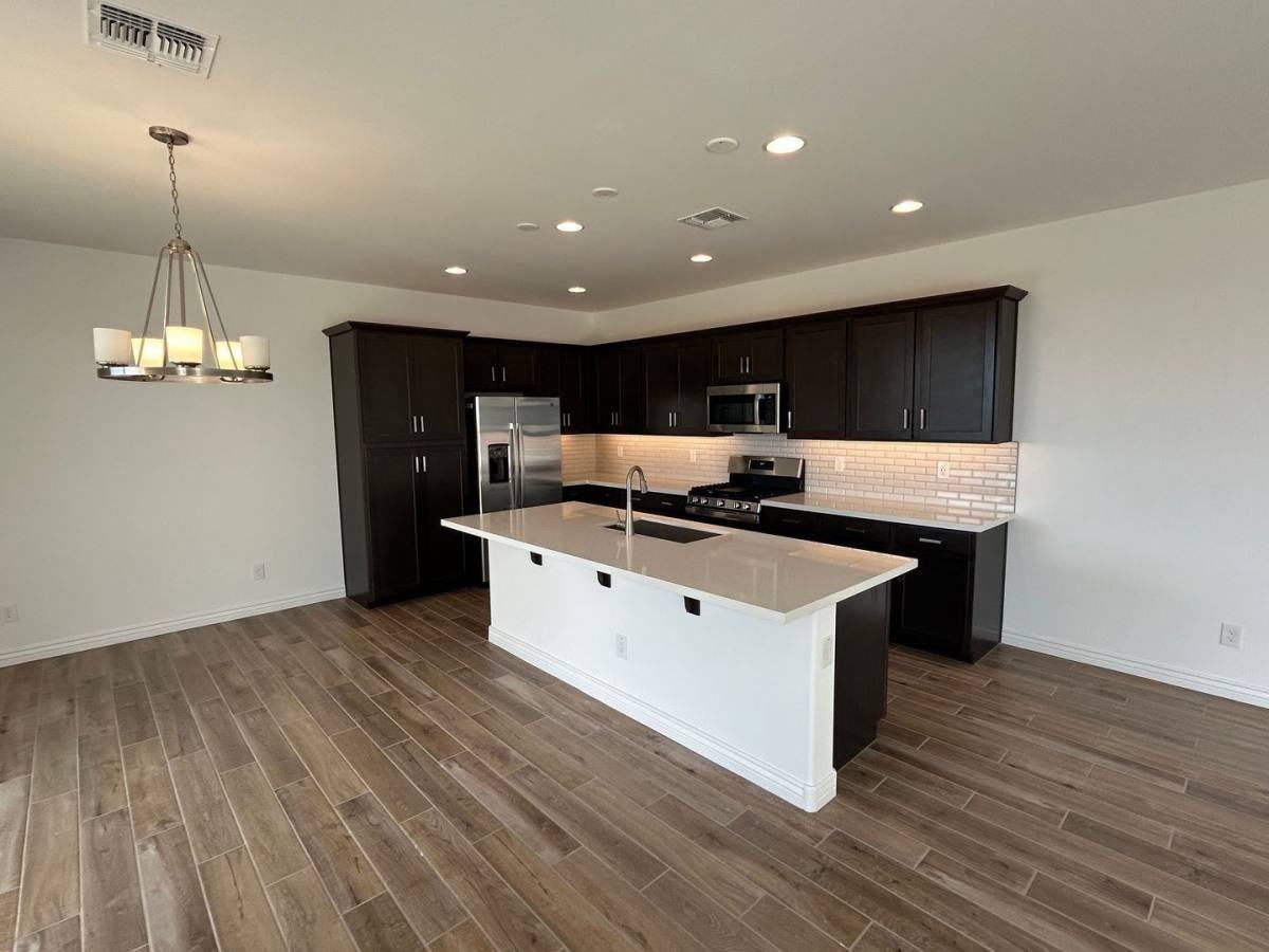 14391 West Sand Hills Road - Photo 3 of 10