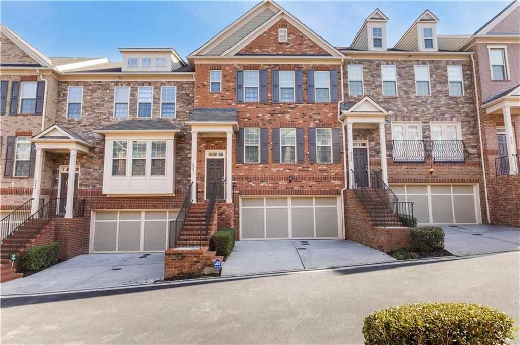 2541 Sibley Dr NE - Photo 3 of 41