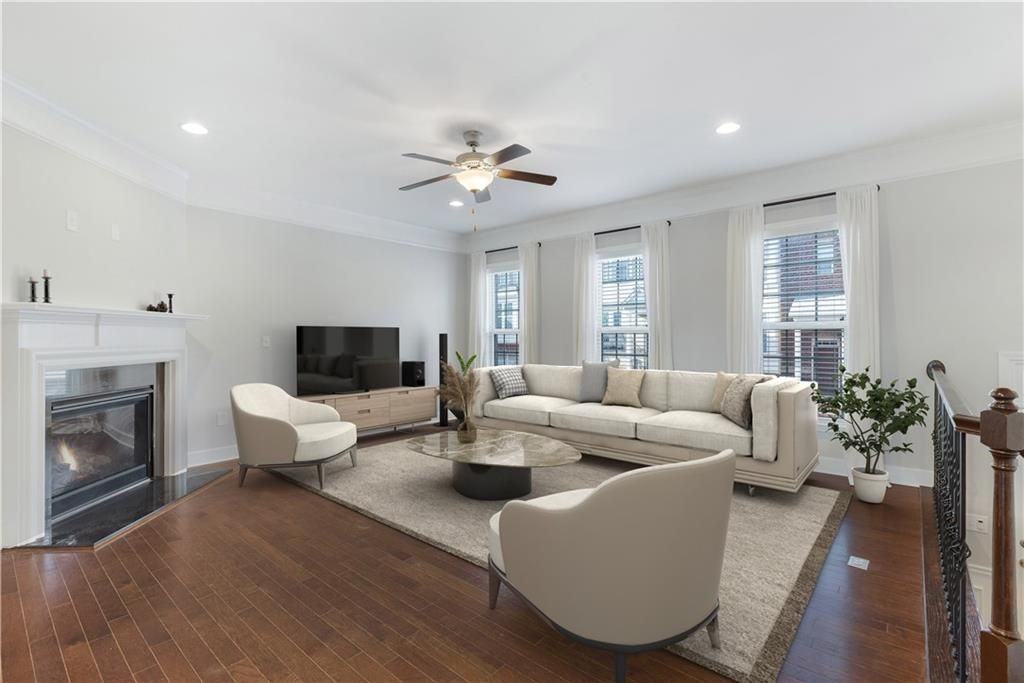 2541 Sibley Dr NE - Photo 5 of 41