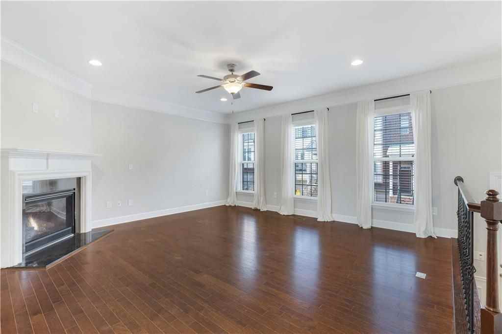 2541 Sibley Dr NE - Photo 6 of 41