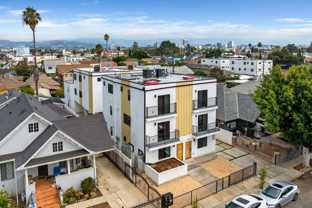 3207 West 18th Street - Photo 1 of 1