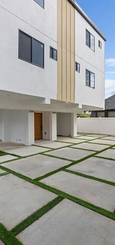 3207 West 18th Street - Photo 3 of 7