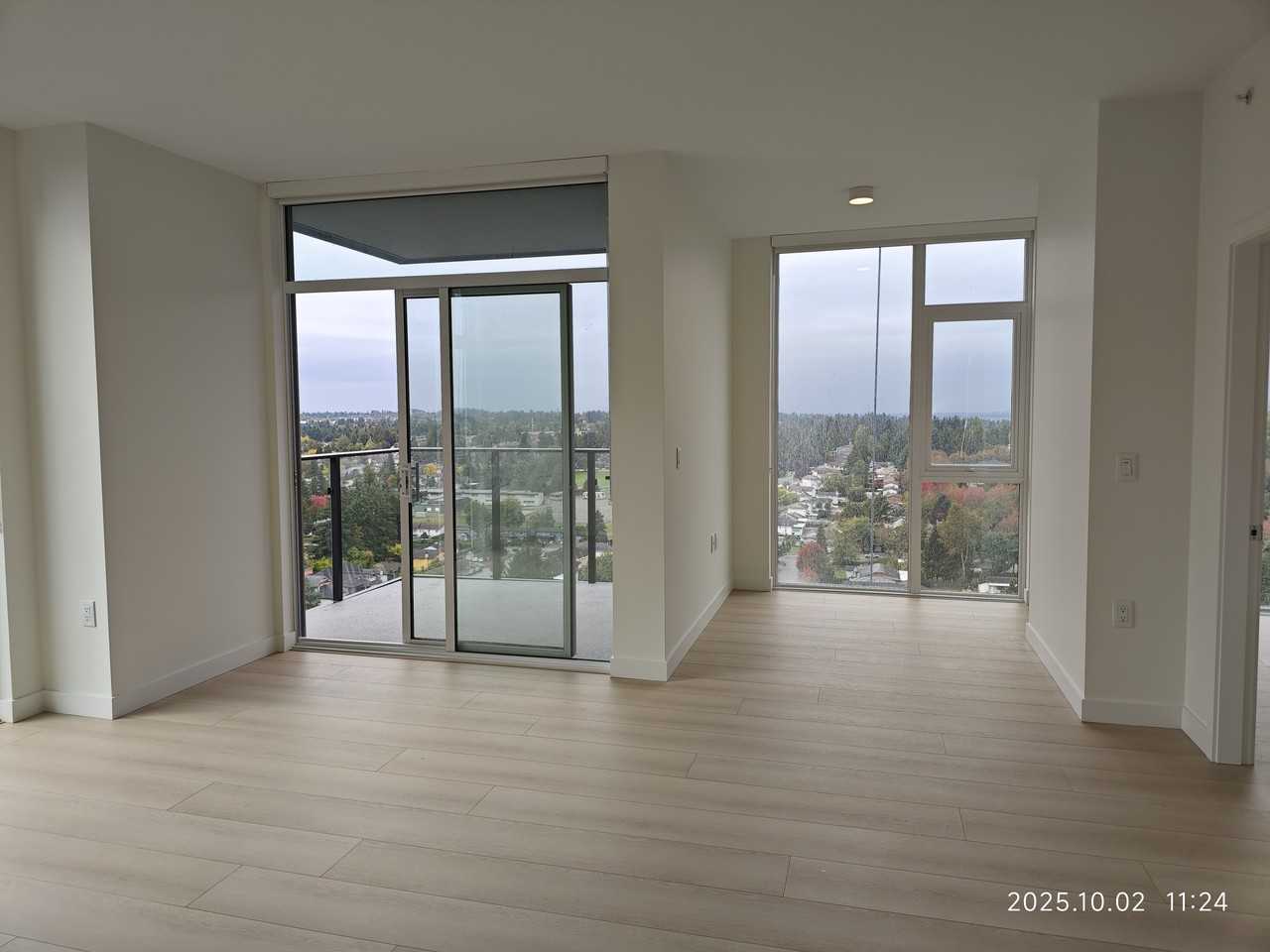 13573 98A Avenue - Photo 4 of 16