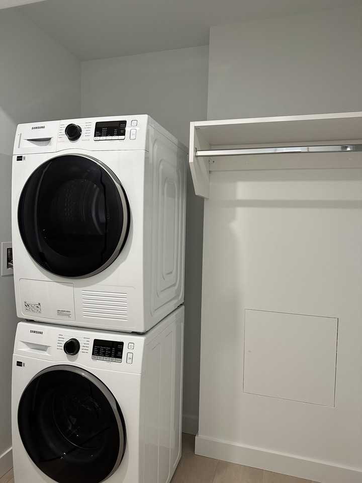 13573 98A Avenue - Photo 6 of 16