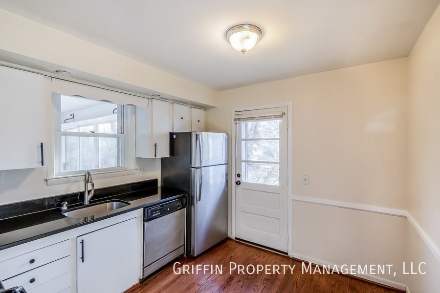 5405 San Juan Dr - Photo 2 of 15