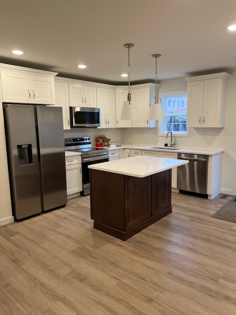 213 W 2nd St - Photo 3 of 9