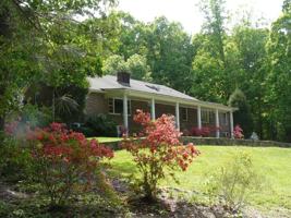 featured image of 739 Homeplace Dr