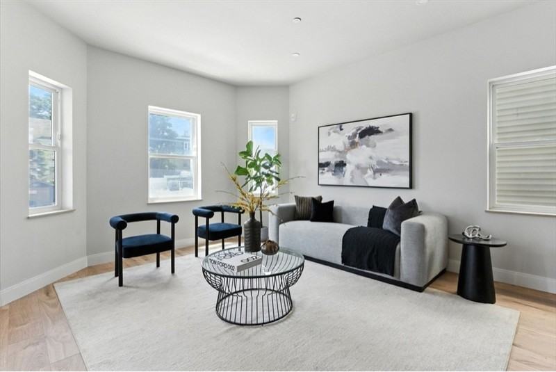 34 Woodford St #1 - Photo 5 of 17