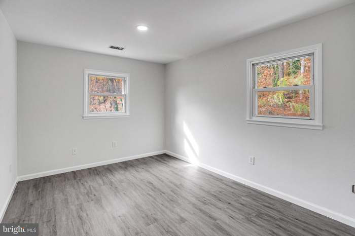 3412 North Beaumont Road - Photo 3 of 15