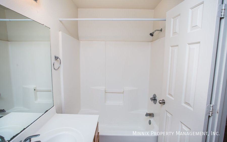 906 North Belmont Avenue #B - Photo 4 of 50