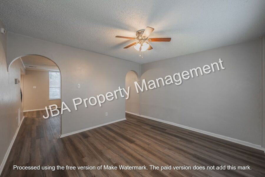 1754 Farleigh Court #1754F - Photo 4 of 26