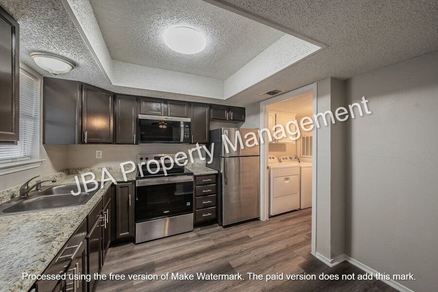 1754 Farleigh Court #1754F - Photo 7 of 26