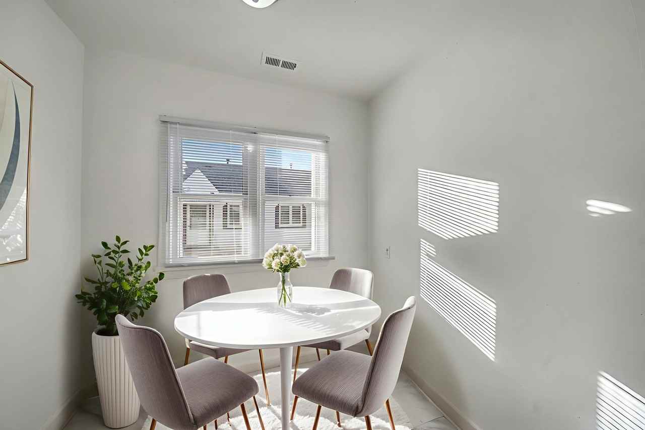 628 Strong Street #2 - Photo 7 of 10