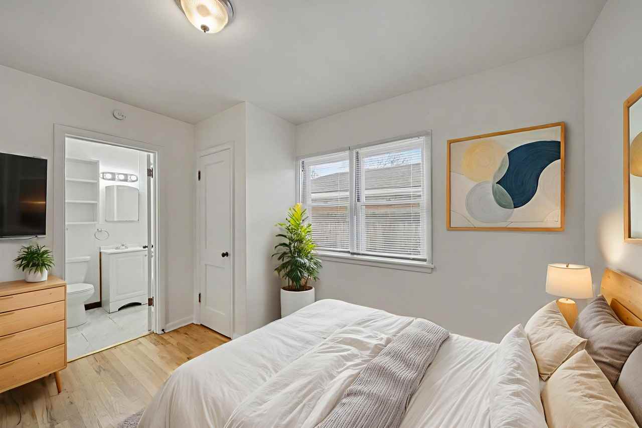 620 Strong Street #3 - Photo 6 of 9