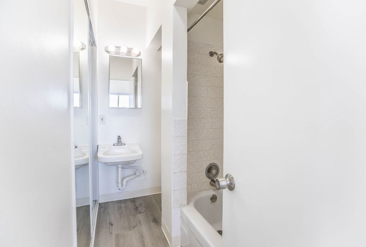 39 Sunset Avenue #405 - Photo 7 of 9