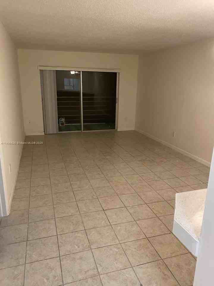 2800 Nw 56th Ave #2800E401 - Photo 3 of 4