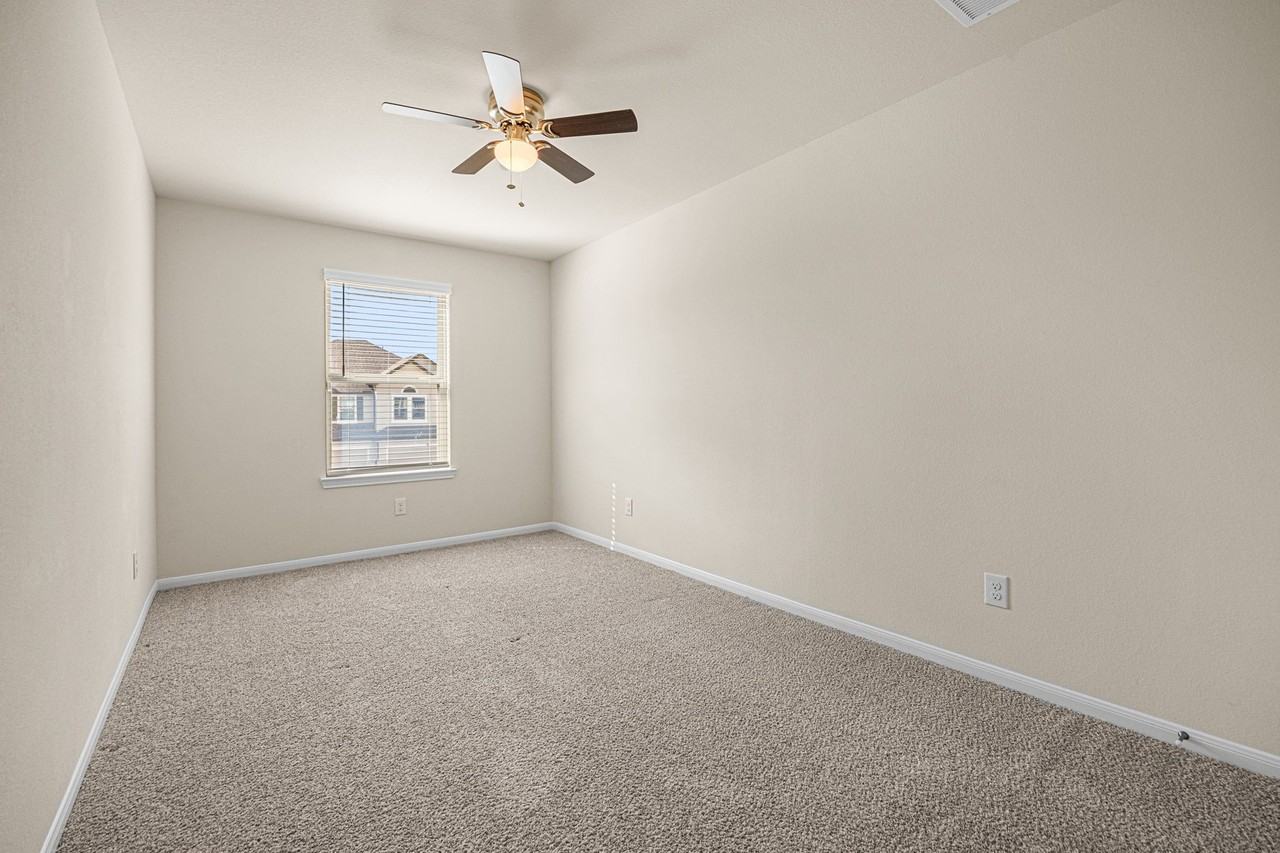 5617 Evanston Ln #5617 - Photo 5 of 35