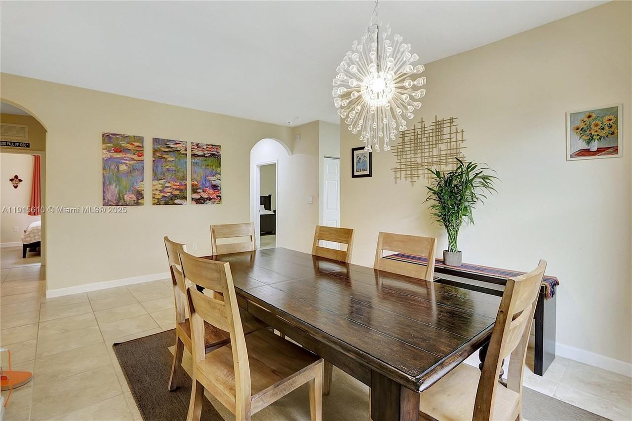 23906 Southwest 116th Court #23906 - Photo 2 of 33